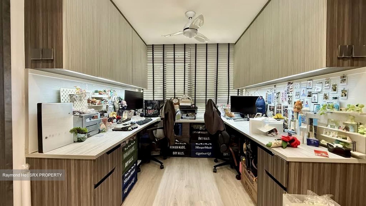 Blk 21 Holland Drive (Queenstown), HDB 5 Rooms #527752011